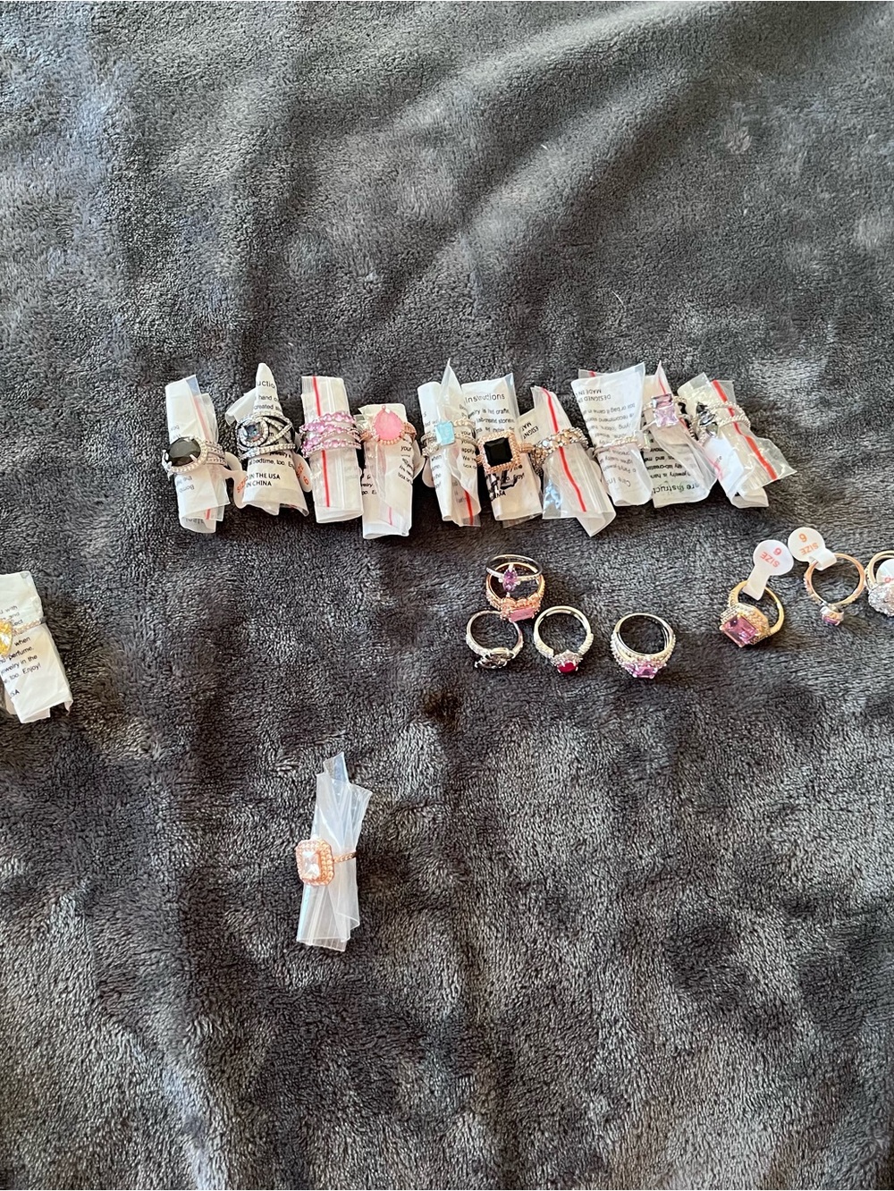 BOmb ParTy RINg LoT 25 tOtal